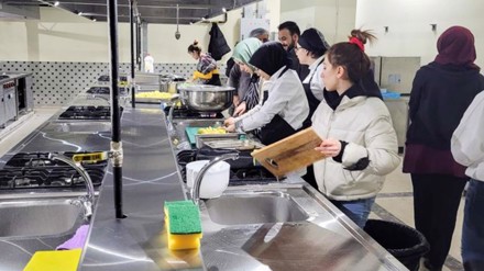 Selçuk Üniversitesi öğrencileri, depremzedeler için günlük 4 bin adet unlu mamul üretiyor